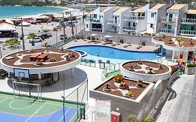 Pé na areia, espaço kids e 450 mb wifi em Arraial do Cabo